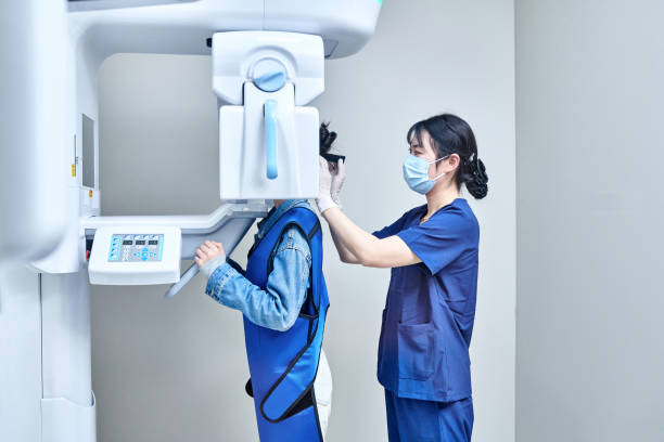 Best Walk-In Emergency Dental Services in Dinuba, CA